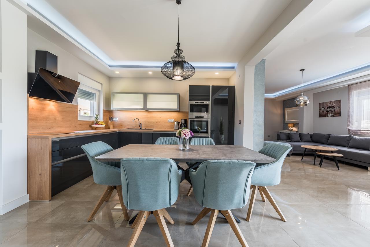 Apartment Luxury Marija *